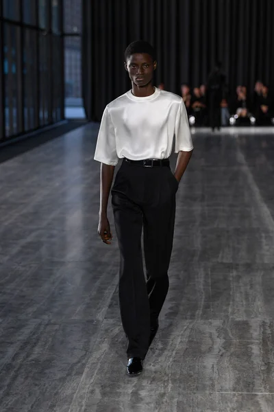 Look 42